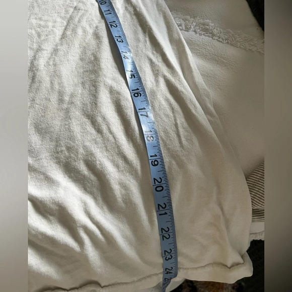 Vintage Guess USA tshirt - Picture 4 of 5